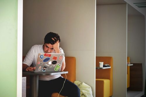 laptop struggle build website